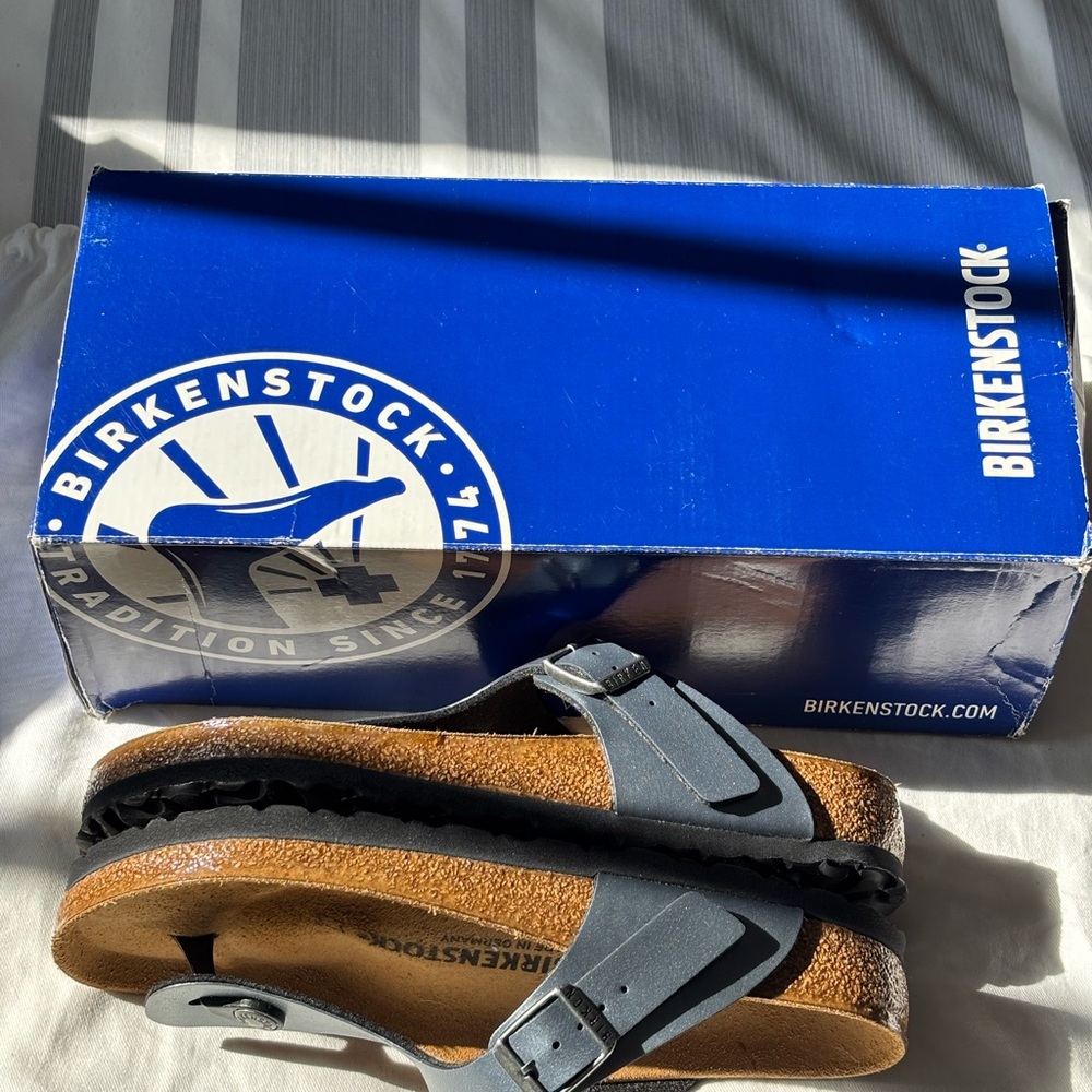 Birkenstock Blue and Brown Gizeh Sandals Brand New In Box 37 - Picture 6 of 6